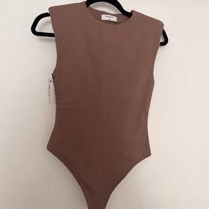 Aritzia Contour Shoulder Pad Bodysuit - Small